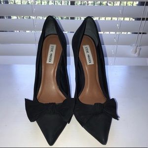 Steve Madden Token Pointy Pump